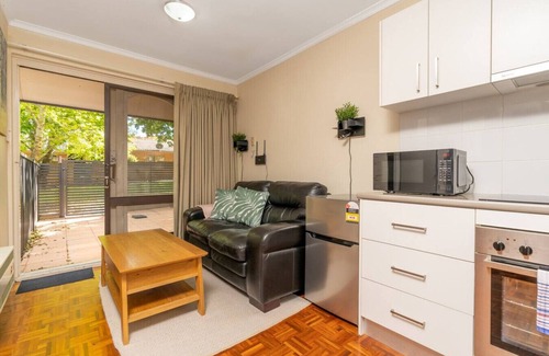 Garran Casa | NEW TO VRBO: Stylish Furnished Home Close to Woden Centre