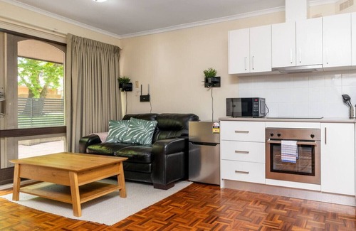 Garran Casa | NEW TO VRBO: Stylish Furnished Home Close to Woden Centre
