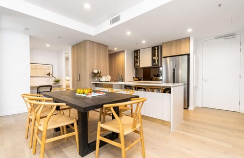 Reid Apartamento | New to VRBO: Welcoming 2BR/2BA Apt near ANZAC Park West