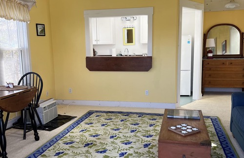 Southwest Harbor Apartamento | New, top deck couples retreat overlooking Southwest harbor!