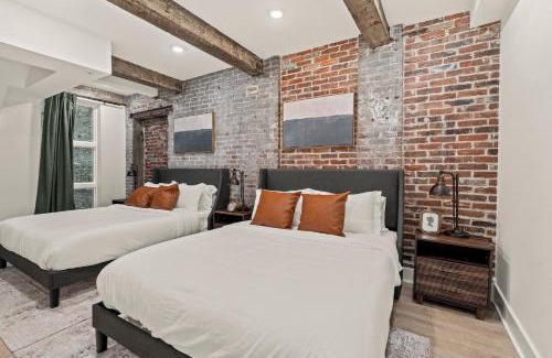 Old City Apartamento | New Townhouse Sleep 4 Old City Walk to Everything!