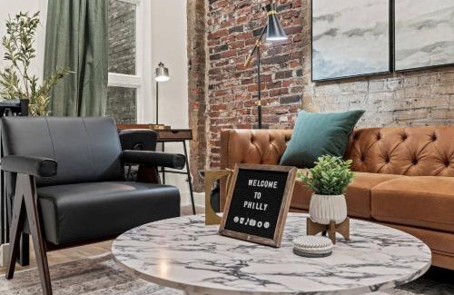 Old City Apartamento | New Townhouse Sleep 4 Old City Walk to Everything!