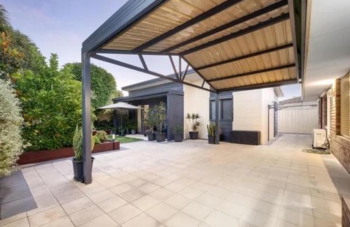 Morley Casa | New Tranquil Haven 2BR Guest House w/Spa