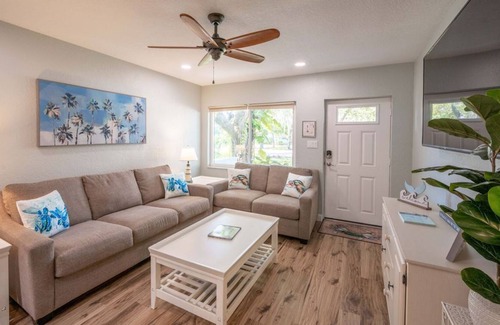 Cocoa Beach Cabaña | NEW! Tropical Oasis-Walk to the Beach & Downtown!