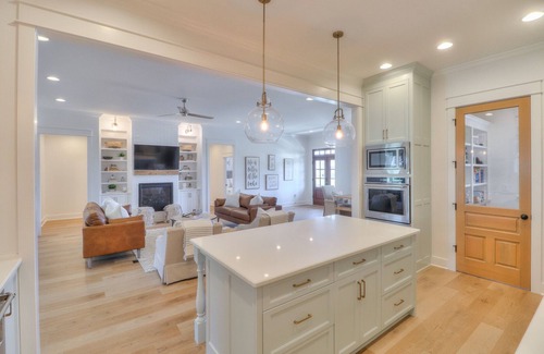 Winchester Casa | NEW! Twin Creeks Marina Resort Southern Charmer
