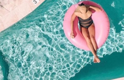 Tybee Island Cabaña | NEW! Tybee’s Happy Glamper: POOL + FREE Bikes & Golf Cart + Stroll to Beach