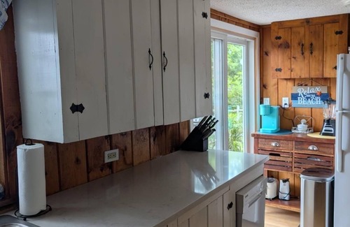 West Dennis Cabaña | New updates! Relaxing cottage, Walk to Beach 10 min. to South Village Beach 🏖️
