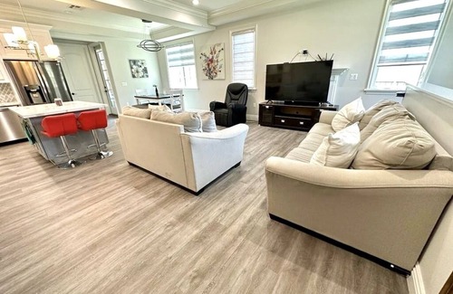Arcadia Condominio | New Upscale Condo 3BR, 2.5 BA, excellent location