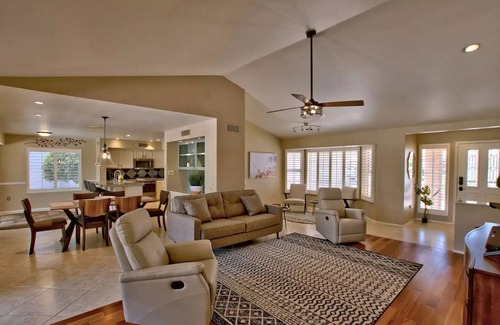 Sun City West Casa | NEW! UPSCALE Sun City West Oasis Golf Course with POOL