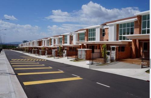 Kajang Casa | New Vacation Double Storey Home