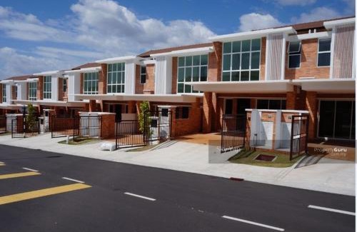 Kajang Casa | New Vacation Double Storey Home
