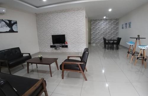 Kajang Casa | New Vacation Double Storey Home