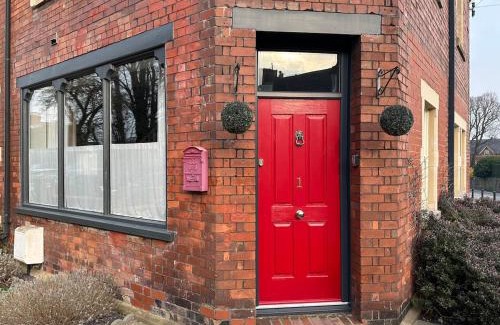 Frome Casa | NEW Victorian Residence - sleeps 12