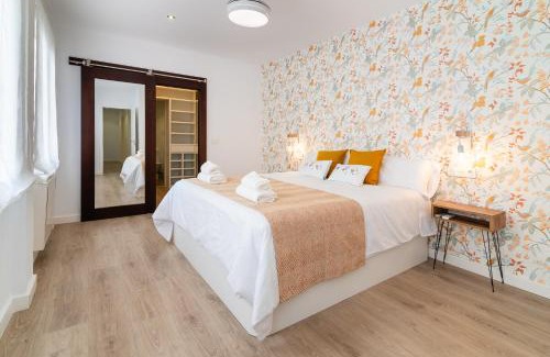 San Basilio Apartamento | New! Villa Antala - Patios de Córdoba