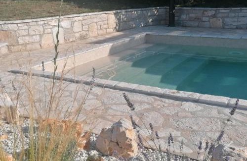 Tinjan Casa | NEW!Villa D'Vita on huge fenced property