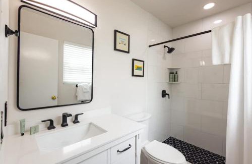 Old Town Casa | NEW! Villa Positano - Duval Square Condo, Pool, Hot Tub & Parking