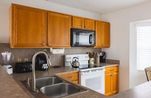Old Town Casa | NEW! Villa Positano - Duval Square Condo, Pool, Hot Tub & Parking