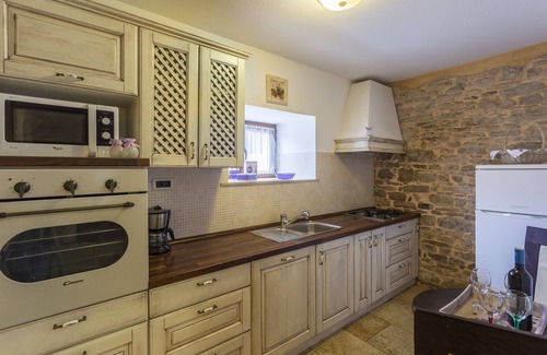 Orihi Villa | ¡¡NUEVO!! VILLA ROY CON ENCUESTA PRIVADA EN ISTRIA CENTRAL - ÚLTIMO MINUTO