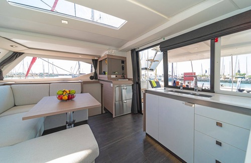 Key West Alquiler De Eote | NEW VRBO Listing! Elegant 40' Yacht in 5-Star Resort
