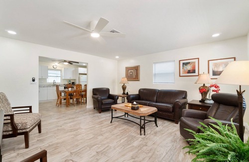Bonita Springs Casa | New! Walk to the Beach | 2-Bedroom Tropical Oasis | Sleeps 6