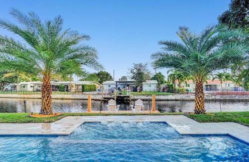 North Corals Casa | New! Waterfront Heated Pool & Jacuzzi 2 mi to Beach - Fishing Pier Relaxing SPA & Hammock