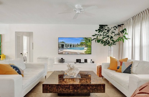 North Corals Casa | New! Waterfront Heated Pool, Fishing Pier, Designer Touches, 2mi to Beach