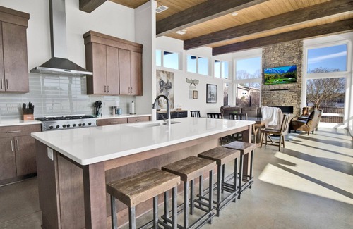 Lake Oconee Casa | NEW Waterfront Mid-century Modern Home with Heated Pool