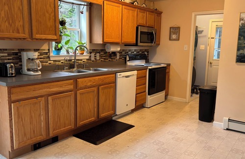 Bass Harbor Casa | NEW! Welcoming 3 Bedroom, 2 Bath private home with a cozy screened-in porch!