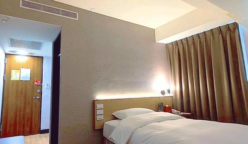 Ximending Hotel | New World Hotel