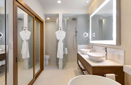 El Rosarito Complejo | New Year Luxury 2BR3BA Suite Villa La Valencia in Los Cabos