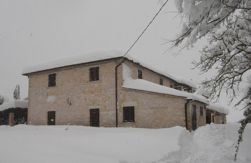 Cagli Casa | Nochevieja en Marche Holiday Home 25-30 pers. en Acqualagna