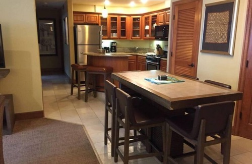 Peak 9 Complejo | 12/28 -1/4 NYE - Luxury 3BR/2BA, Valdoro Mtn Lodge, Great Location, Sleeps 8