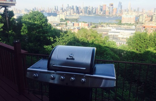 Union City Apartamento | Nueva York Skyline ¡Una de una vista amable! Duerme 12!