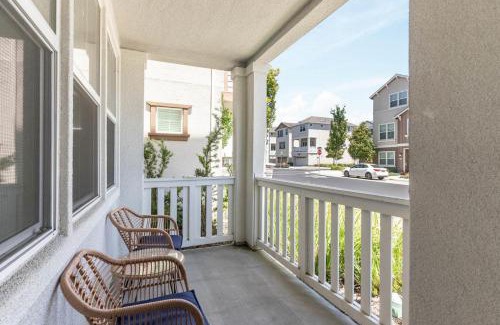 Newark Apartamento | Newark 4br w 2-car garage nr cinema sports SFO-1609