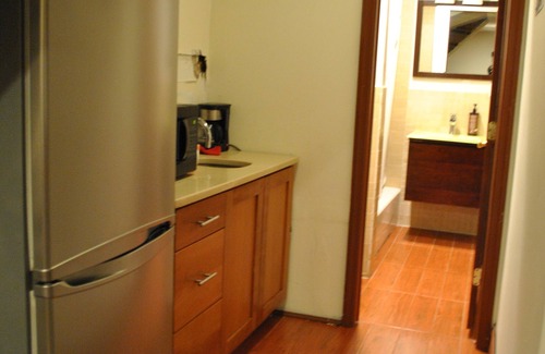 Weequahic Casa | Newark Hansbury Multi Level House