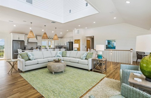 Pine Island Casa | Newbern - New Cons. Semi Oceanfront in Corolla with Fire Pit, Elevator, Hot Tub and More!