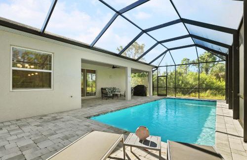 South Gulf Cove Casa | Newer Built-Close to the Beach