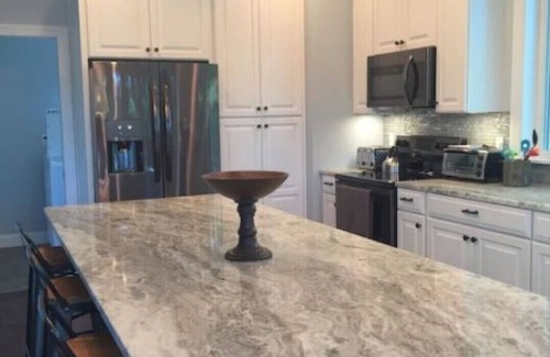 Big Creek Casa | Newer (built in 2018). Lake front property.