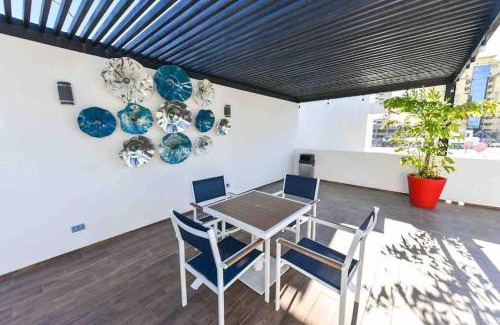 Las Gaviotas Apartamento | Newer Ground Floor Apartment Near The Beach, Shops