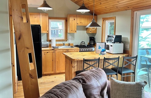 Bristol Cabaña | Newfound Lake, Bristol NH Lakefront Cottage