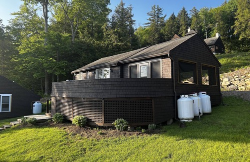Bristol Cabaña | Newfound Lake, Bristol NH Lakefront Cottage