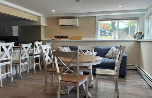 Bristol Condominio | Newfound Lake Charming 2-bedroom condo AC & WiFi Bristol NH