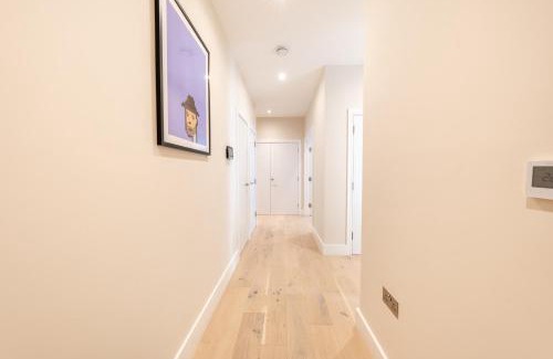 Surbiton Hill Apartamento | Newlands Punks by Artsy