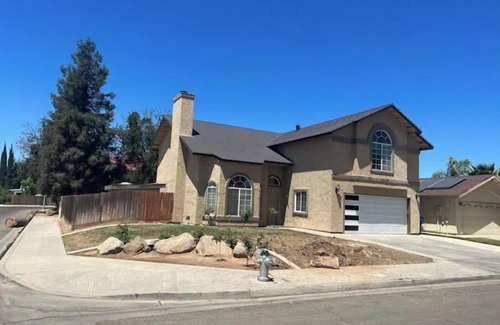 Fresno Casa | Newley remodeled and furnished home!