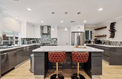 West San Jose Casa | NewLuxHome!EV !PoolTable!AppleCupertinoCampbellSJ