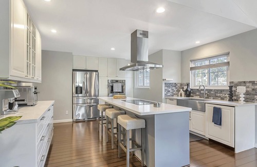 Northside Casa | NewLuxHome!PoolTable!HotTub!Heart of Downtown SJ