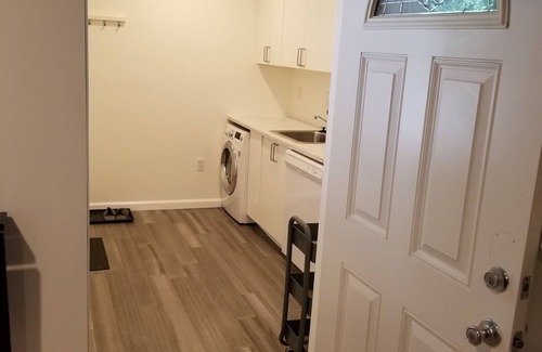 Bethesda Apartamento | Apartamento de nueva construcción de 1 dormitorio cerca de DC / Bethesda