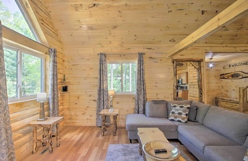 Lake Shore Estates Casa | Newly build private Home 3 min Castle Rock Lake, 30 min to Dells, Free Firewood
