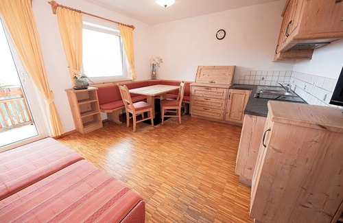 Sand in Taufers Apartamento | De nueva construcción: casa de vacaciones tranquila, se admiten mascotas, WiFi en la casa, ropa de cama