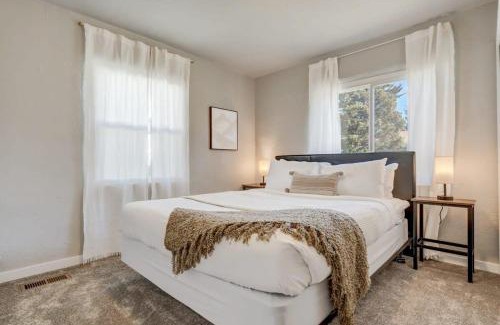 Central Colorado Springs Casa | Newly Built 3BD Retreat w Mtn Views & Game Room